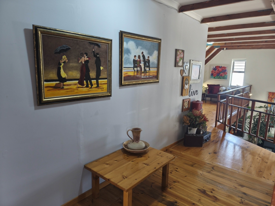 5 Bedroom Property for Sale in Perlemoenbaai Western Cape